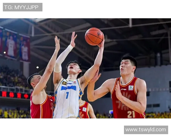 网友质疑：“CBA不就是看足球的吗？”