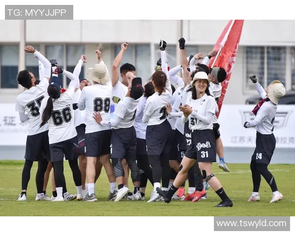 南京飞盘队创下耐力新高引领全国飞盘运动发展新潮流